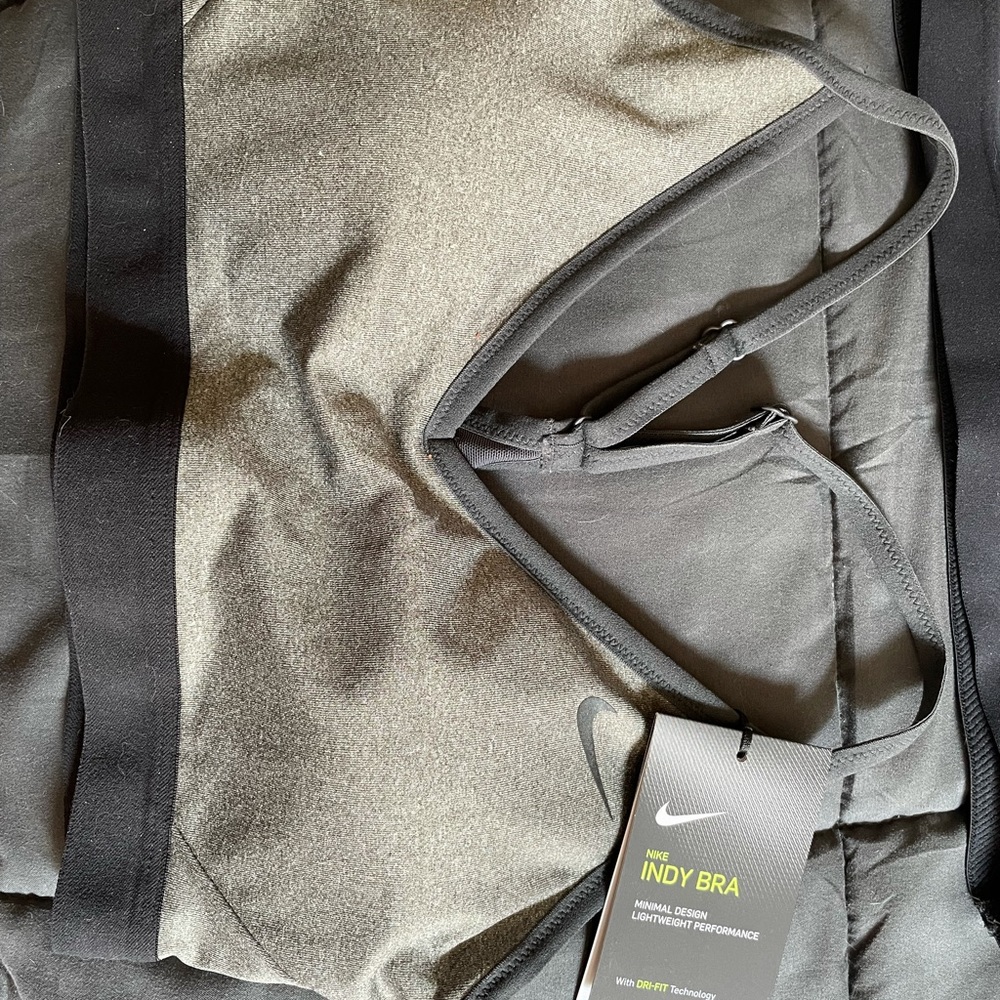 Womens Nike Light Support sports bra